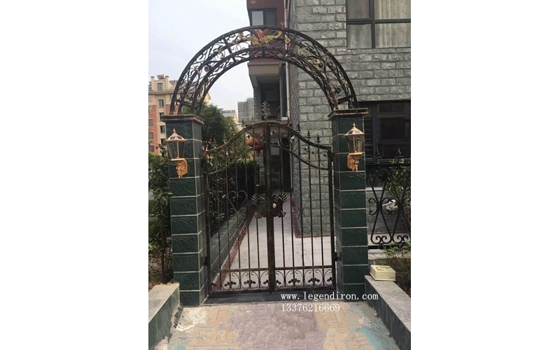 Iron art courtyard gate
