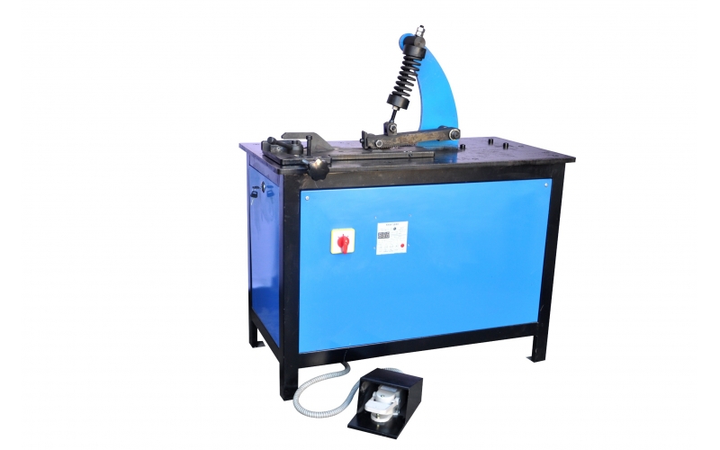 Iron art rolling and coiling machine